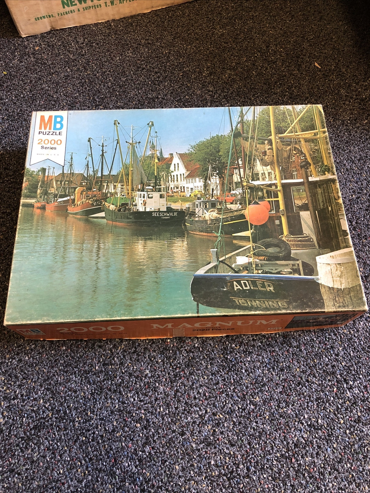Vintage MB MAGNUM 2000 Series Puzzle Milton Bradley0