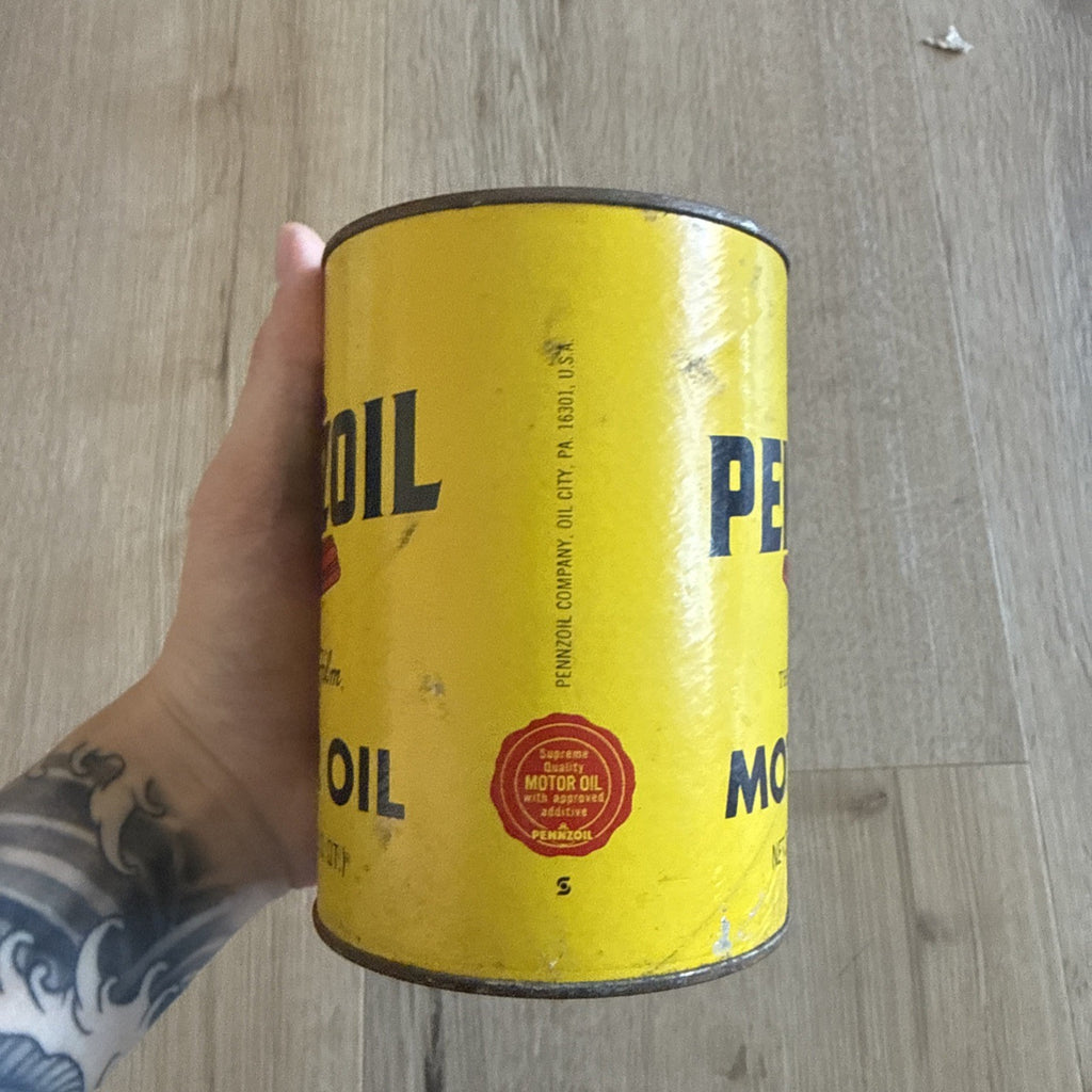 Vintage Pennzoil Full Quart Metal Full Bell Motor Oil Can -Tough Film SAE 303