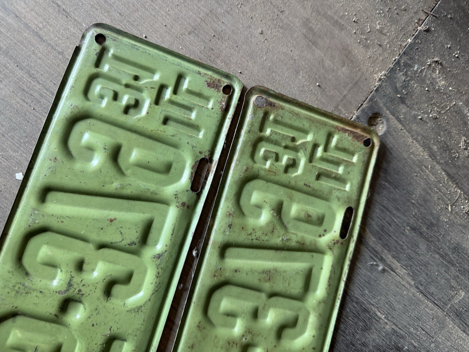 Vintage 1931 Illinois License Plate Pair - Original Matched Set - Ford Model A6