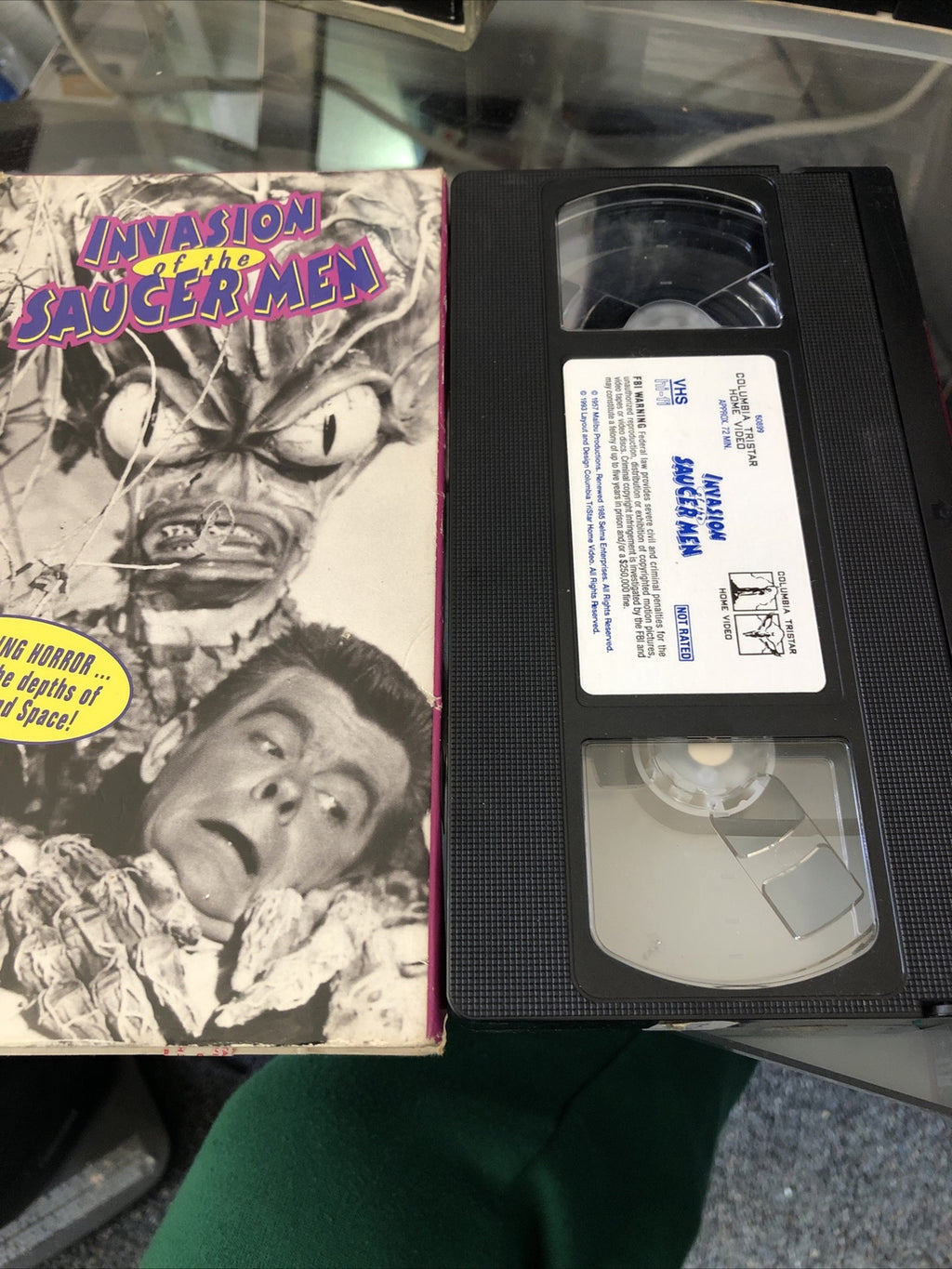 Invasion of the Saucer Men (VHS) Steven Terrell Gloria Castillo Frank Gorshin VG2