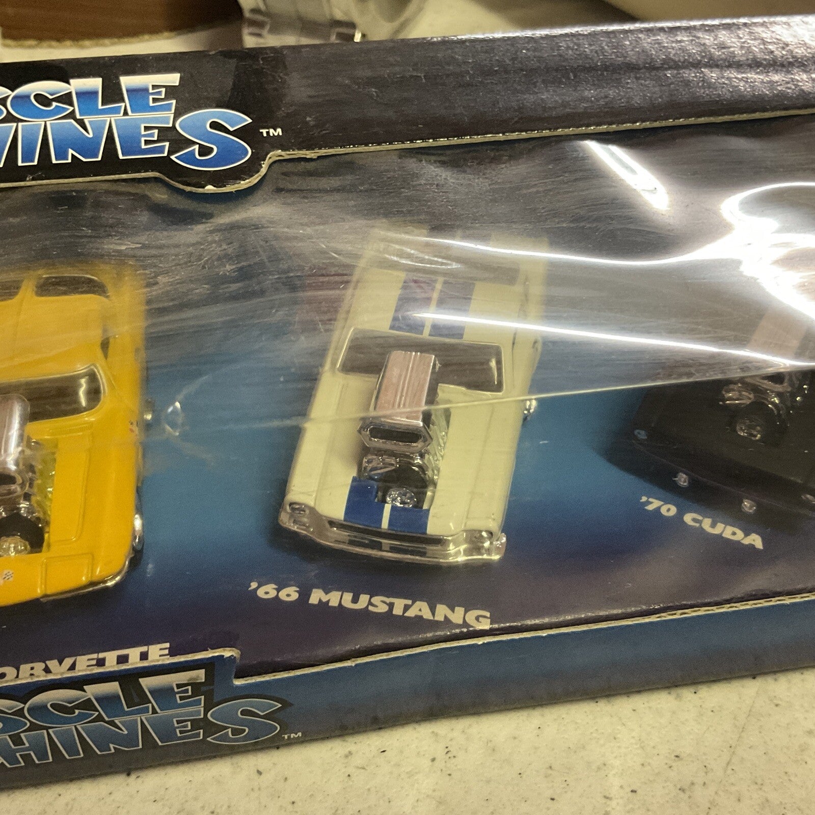 Muscle Machines California Too Hot 5 Car Set 1/64 Scale5