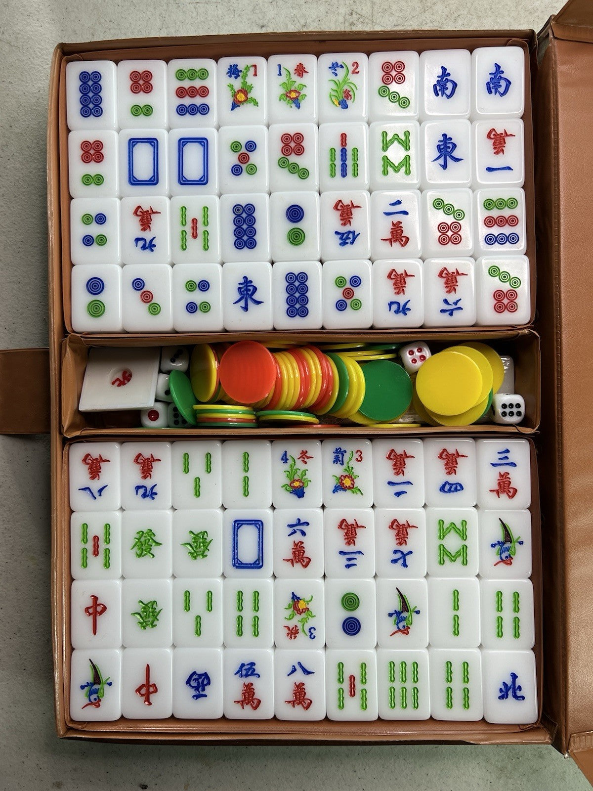 VINTAGE MAH JONGG SET 162 TILES with Travel  CASE , NICE Set , Mahjong1