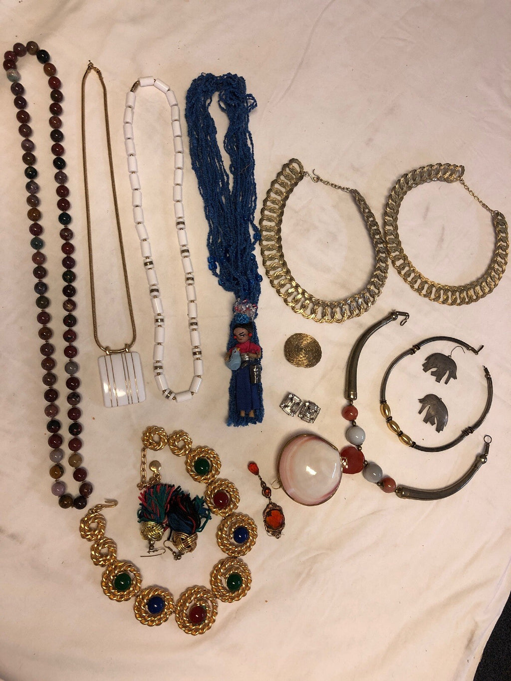 Costume African Jewelry Lot Necklaces, Earrings, Clam Jewelry Holder, Pictures0