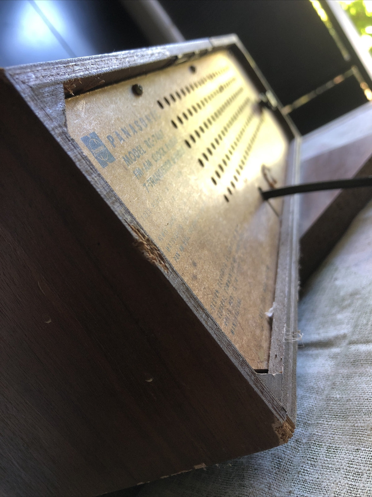 Vintage Panasonic Solid State Electric Radio5