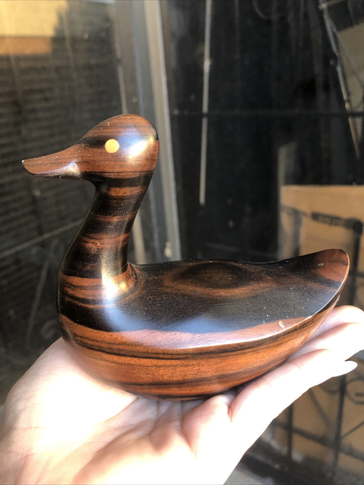 Vintage Carved Wooden Duck Figurine 4”x4.5”0