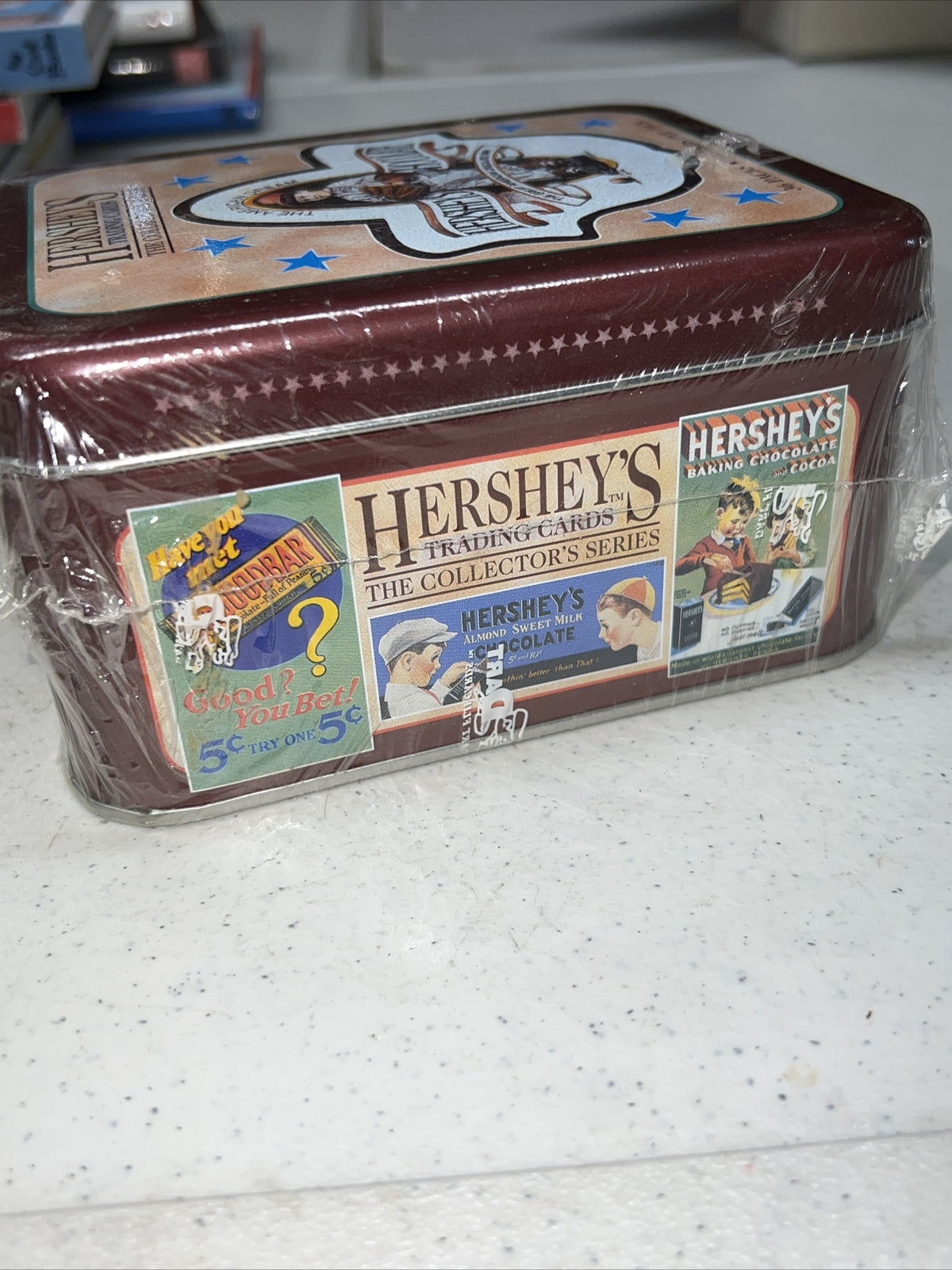 Vintage 1995 Hersheys Trading Cards The collector's Series  Tin Can  & 36 Packs2