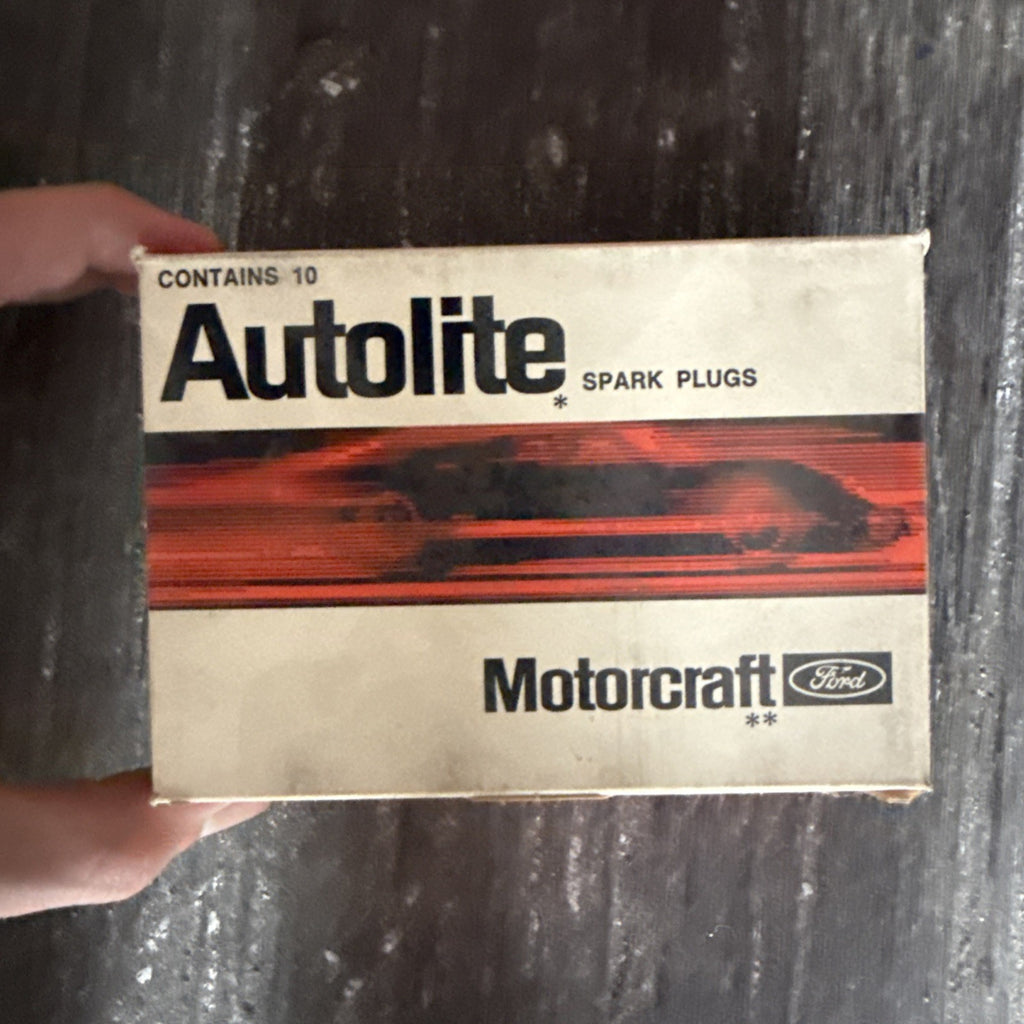 Full Unopened Box 10 NOS Motorcraft Autolite AGRF52 Spark Plugs 1974 19751