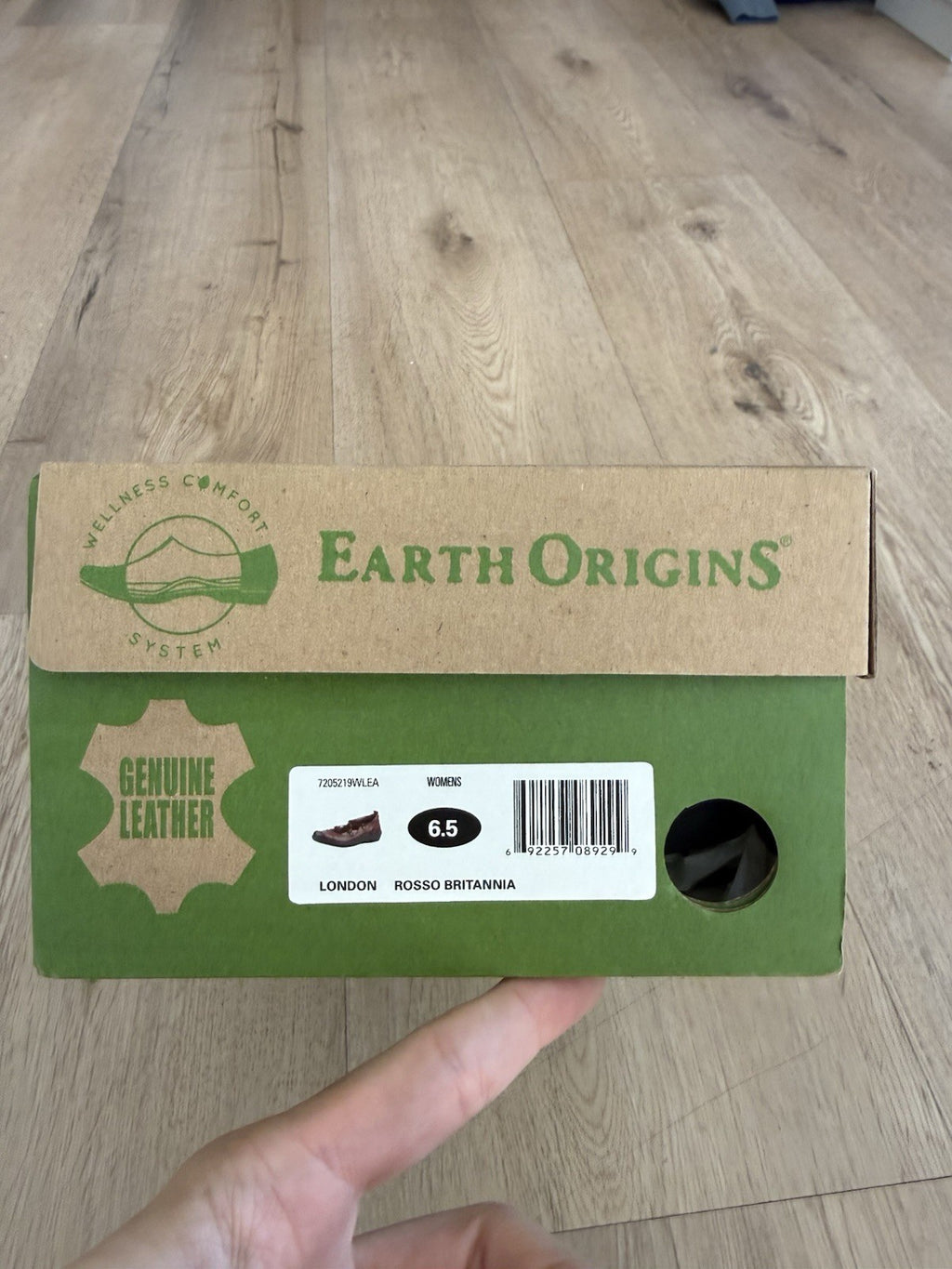 NIB Earth Origins leather bungee lace slip on- Loncon- Brown Sz 6.56