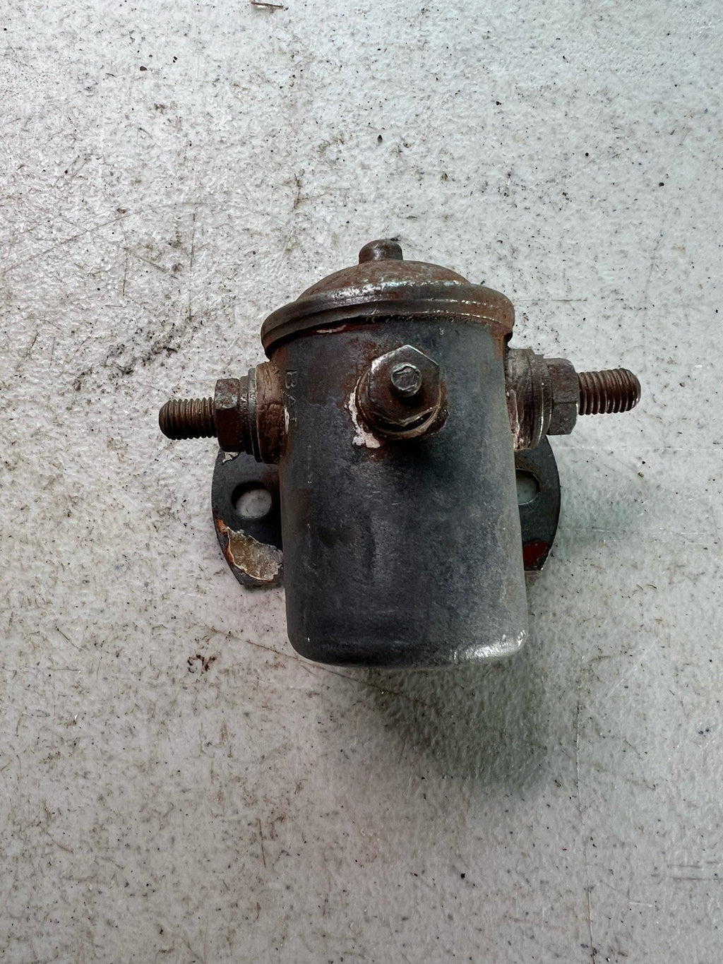 Vintage Heavy-Duty Battery Terminal Solenoid Relay Switch0