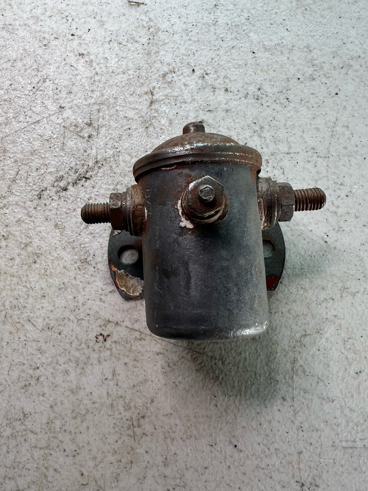 Vintage Heavy-Duty Battery Terminal Solenoid Relay Switch0