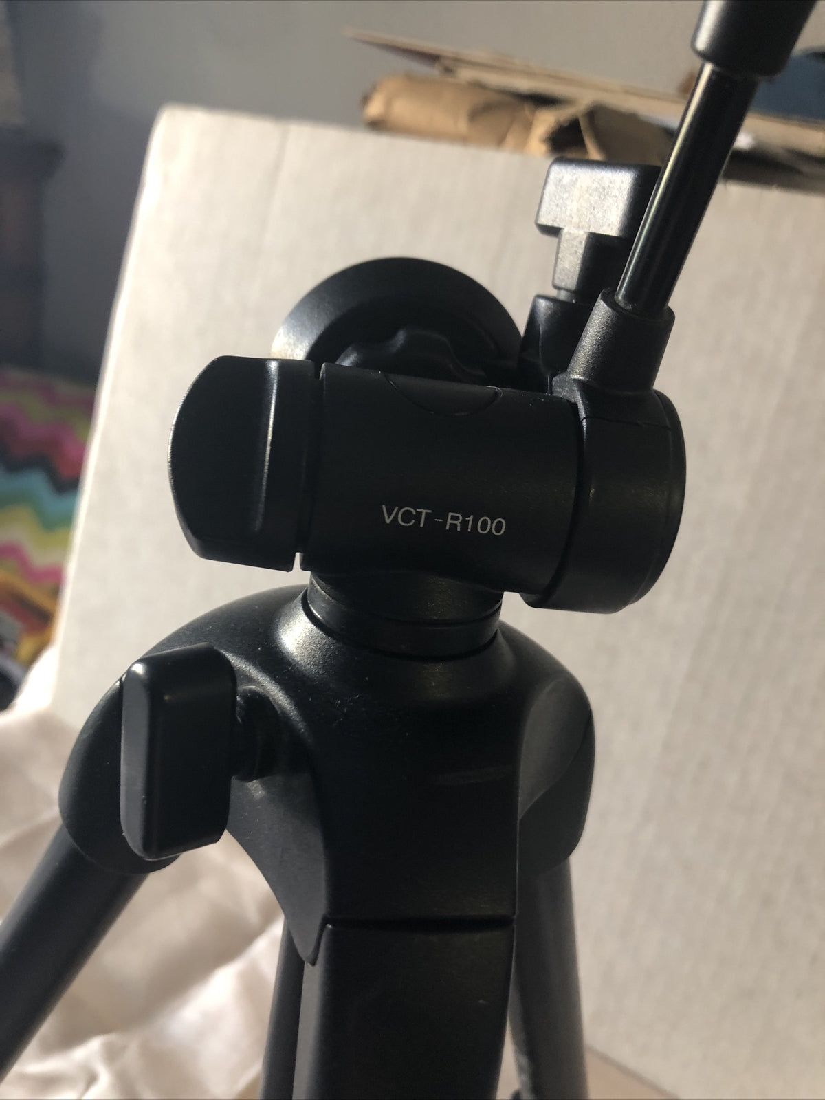 SONY VCT-R100 Pro Tripod Pan Tilt Black1