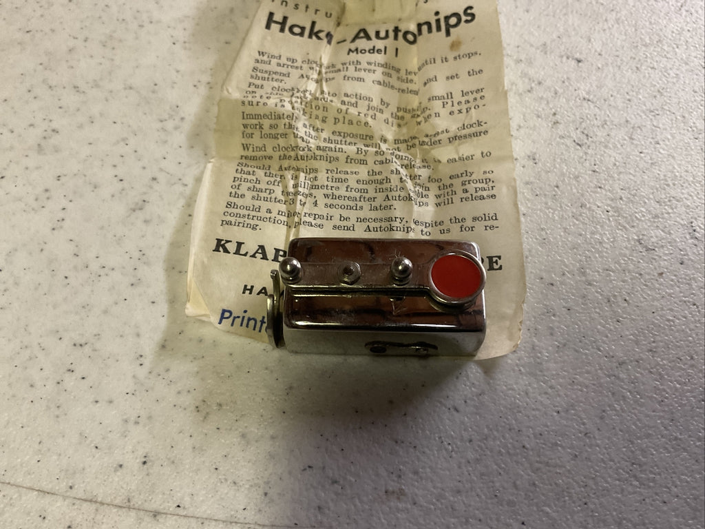 VINTAGE HAKA AUTOKNIPS SELF TIMER MODEl 1 * MADE IN GERMANY * ORIGINAL CASE *1