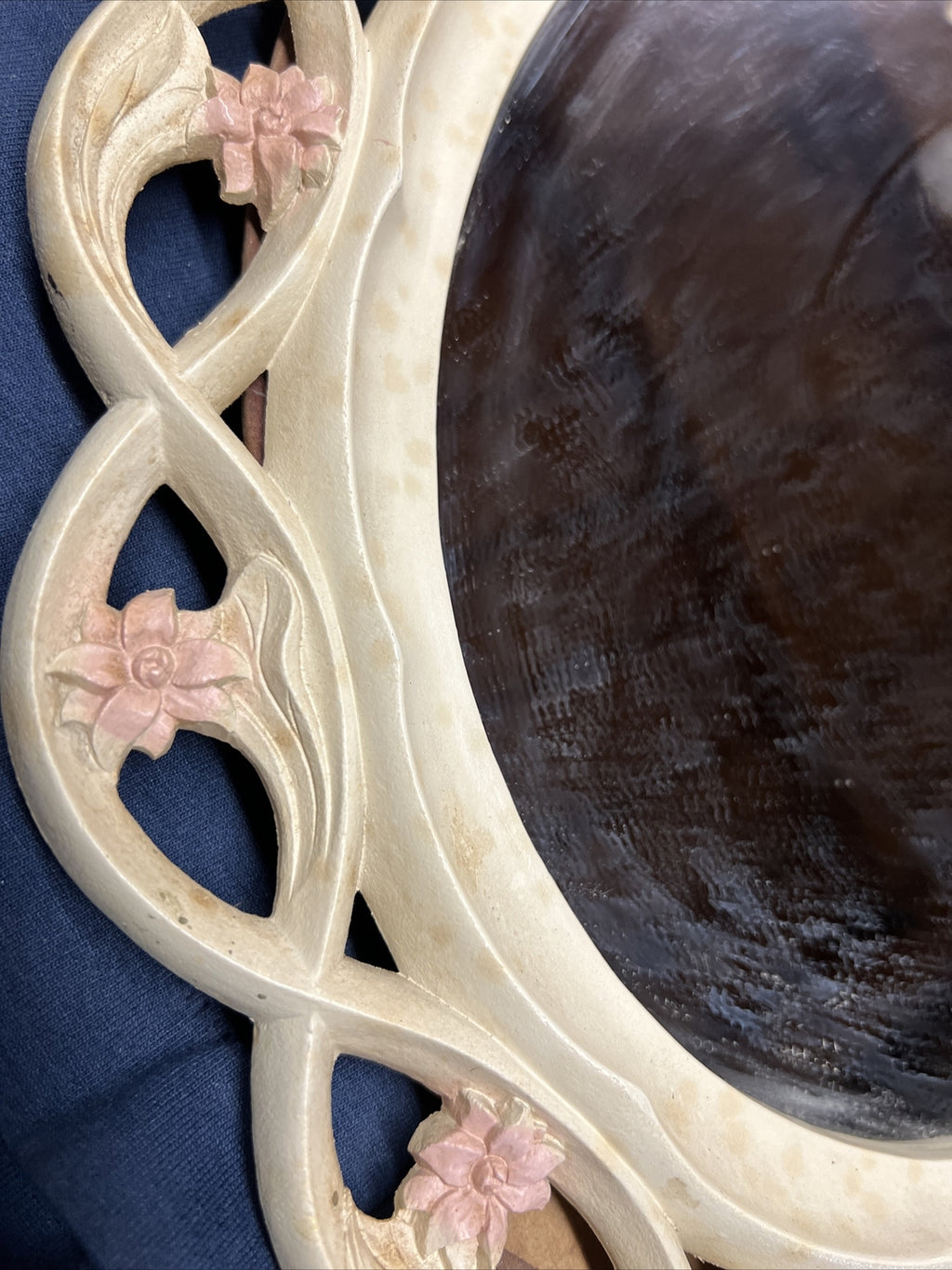 Vintage White Syroco Wood Oval Mirror Syracuse NY 15.5”8