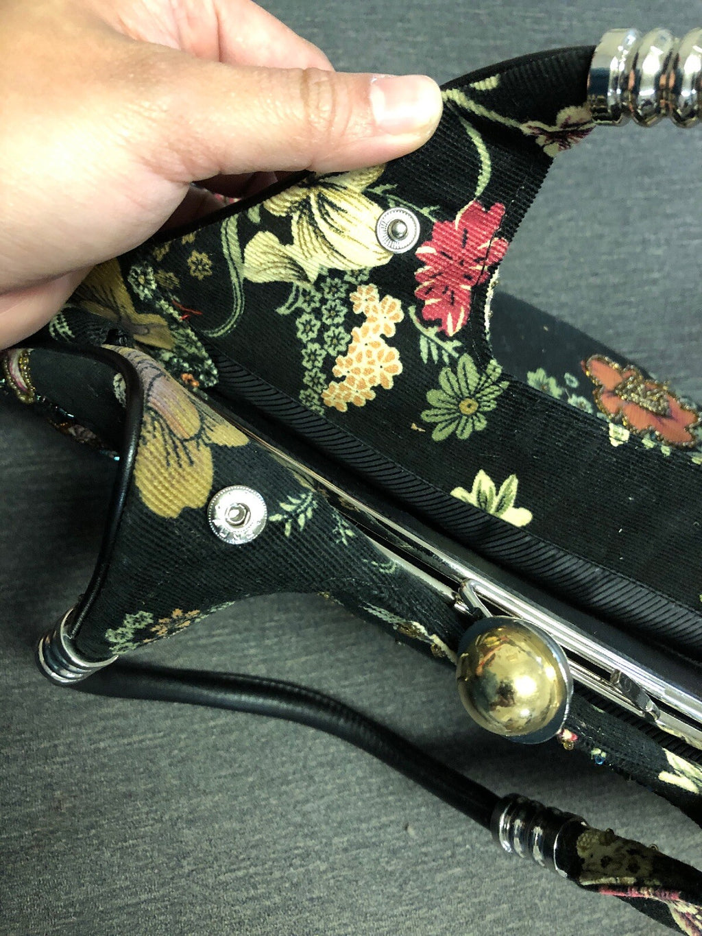 Handmade Quilted Handbag Shoulder Tote Bag Flower Floral Print Black 15x8x4in5