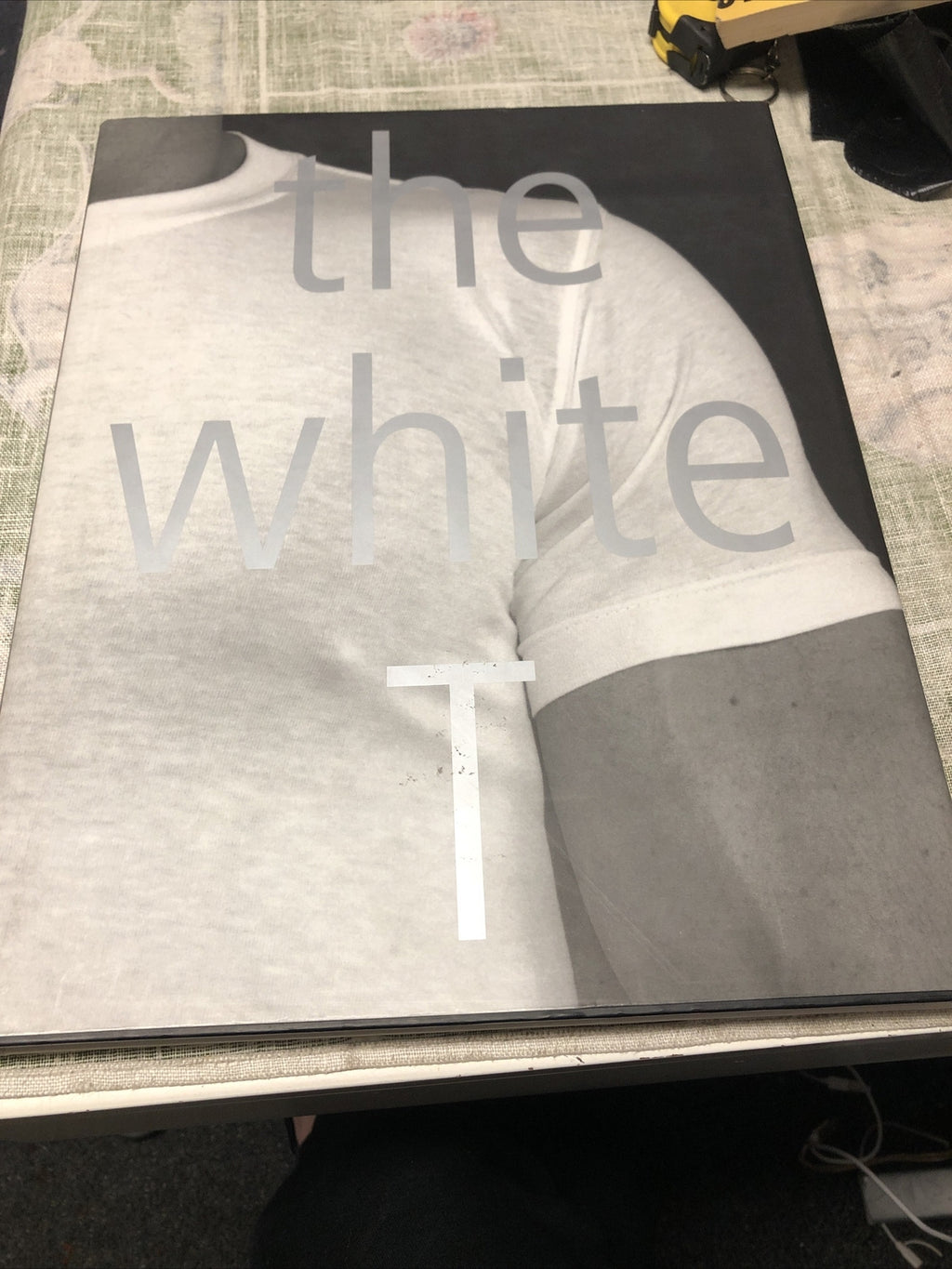 Alice Harris THE WHITE T 1st Edition 1st Printing0