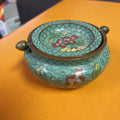 VTG CHINESE CLOISONNE ENAMEL BRASS FLOWERS FLIP TOP LID INCENSE BURNER ASHTRAY0