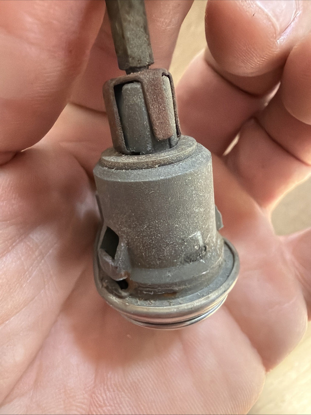 1941 1942 1946 1947 1948 CHEVROLET CAR EXTERIOR DOOR CYLINDERS Lock4