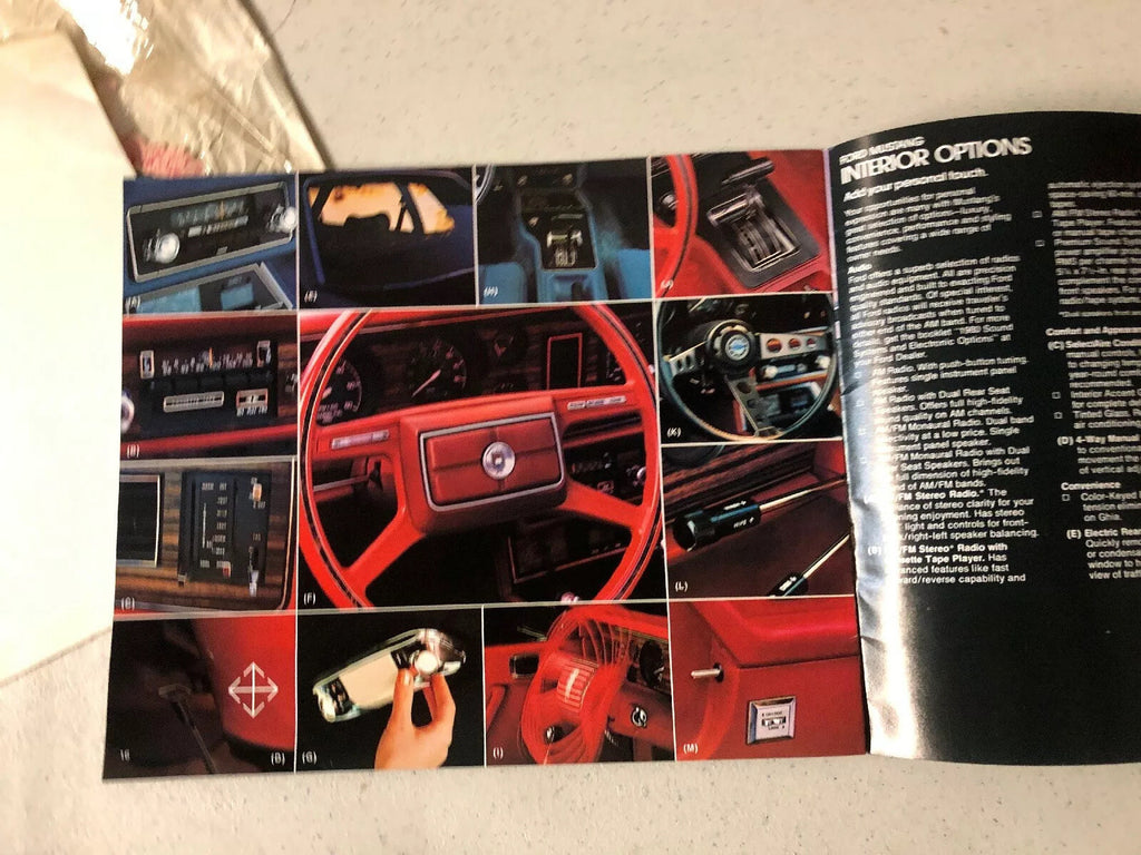 1980 FORD MUSTANG GALLERY DEALERSHIP PHOTO BOOK6