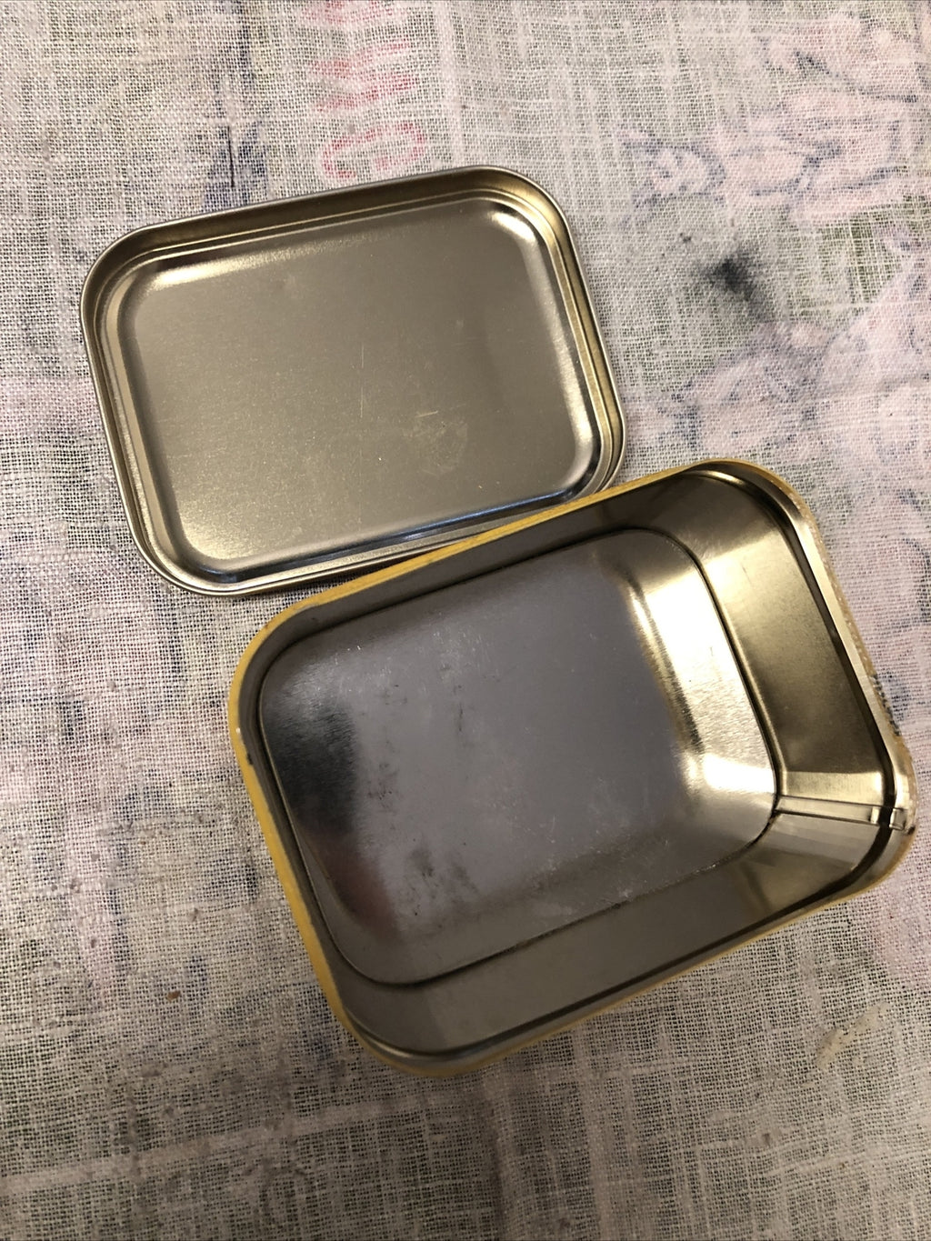Vintage Bon Ami Tin Soap Can Yellow Chicks On Lid Advertising Bristol Ware5