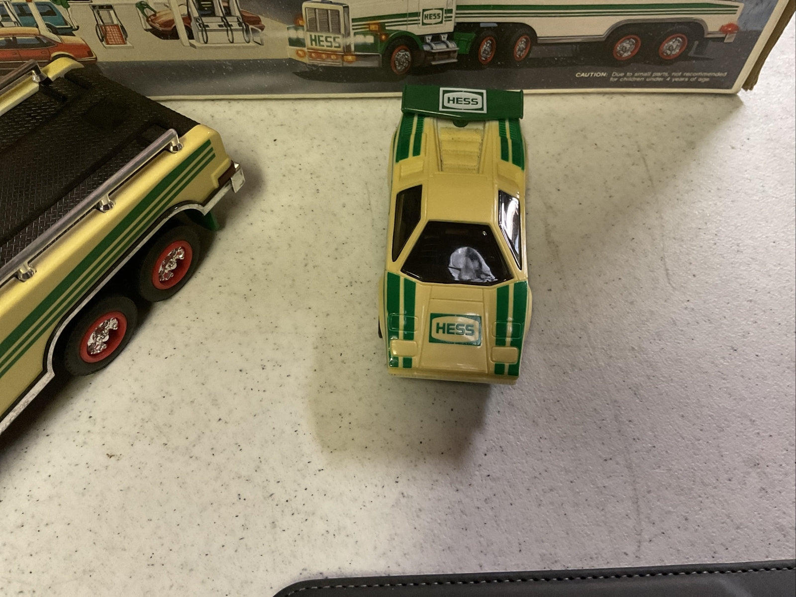 1991 HESS TOY TRUCK and RACER (Lamborghini) With Original Box6