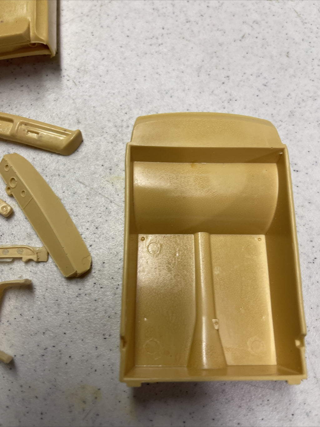 Resin AMT STREAKER OLDS Or Chevelle ALTERED WHEELBASE A/FX  FUNNY CAR Kit5
