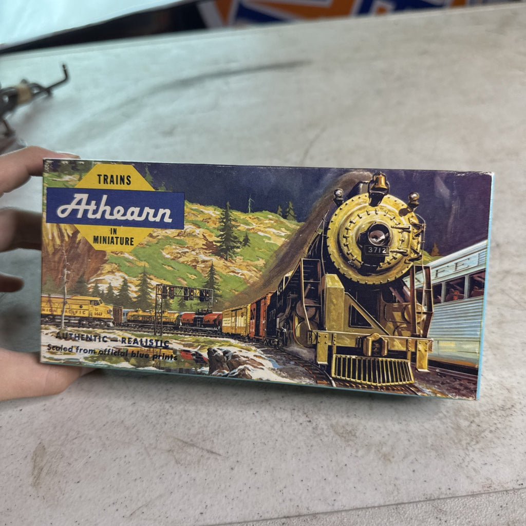 Athearn 6010 MRT 501984 Model Railroader 50th Boxcar6