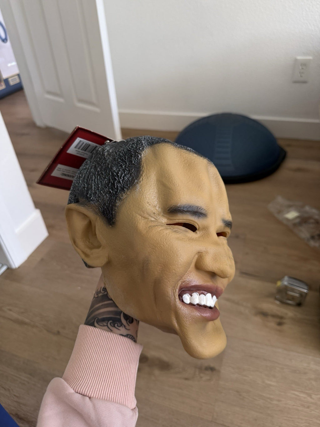 NWT Seasonal Visions Political Mask President  Barack Obama0