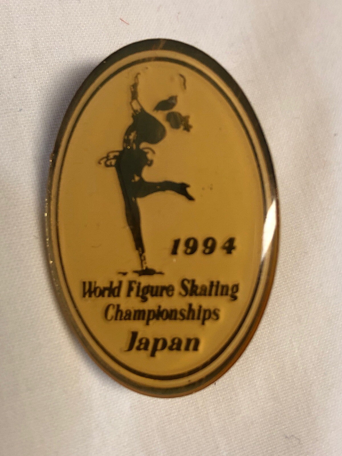 VtG 1994 Tour Of World Figure Skating Japan Champions pin Gold Played0