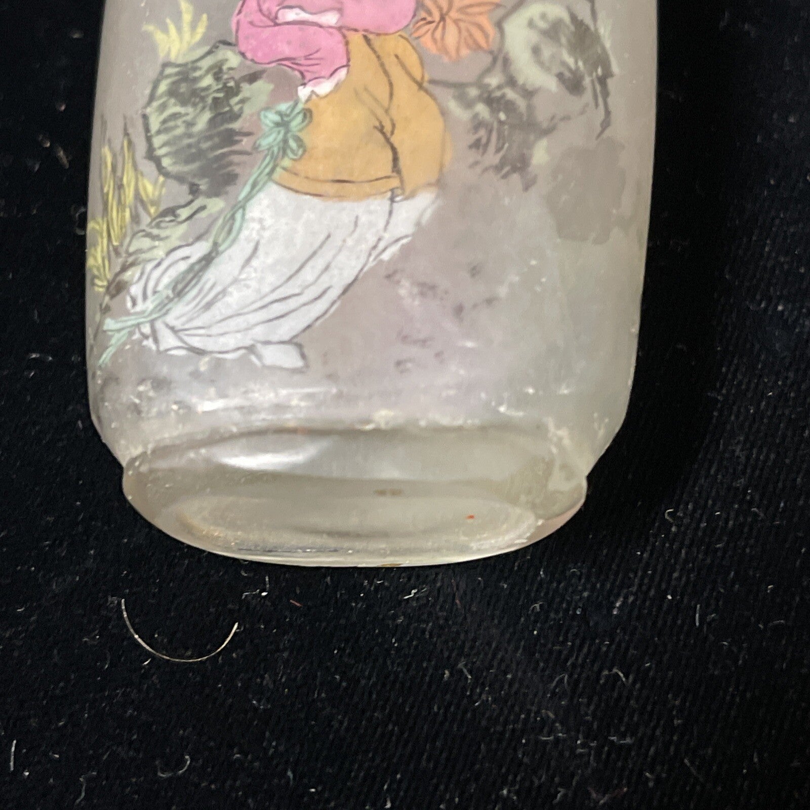 antique handmade Chinese glass carved stone reverse painted snuff bottle.1
