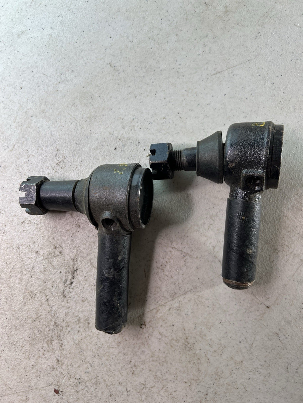 Vintage Military Aircraft Tie Rod Ends? – Pair – Marked “194R” – D-Head Castle0