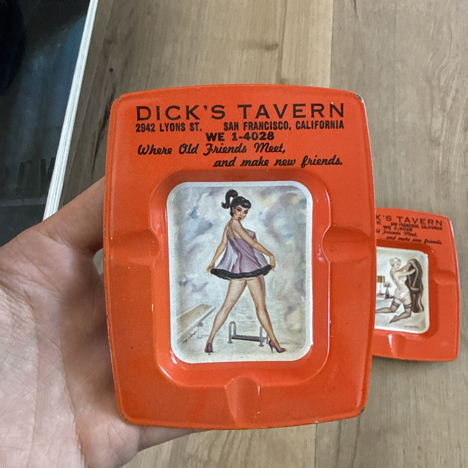 Vintage Dicks Tavern San Francisco Tin Pinup Girl Advertising Ashtray Lot2
