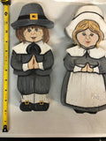 THANKSGIVING PILGRIM WOOD HANDPAINTED CENTERPIECE0