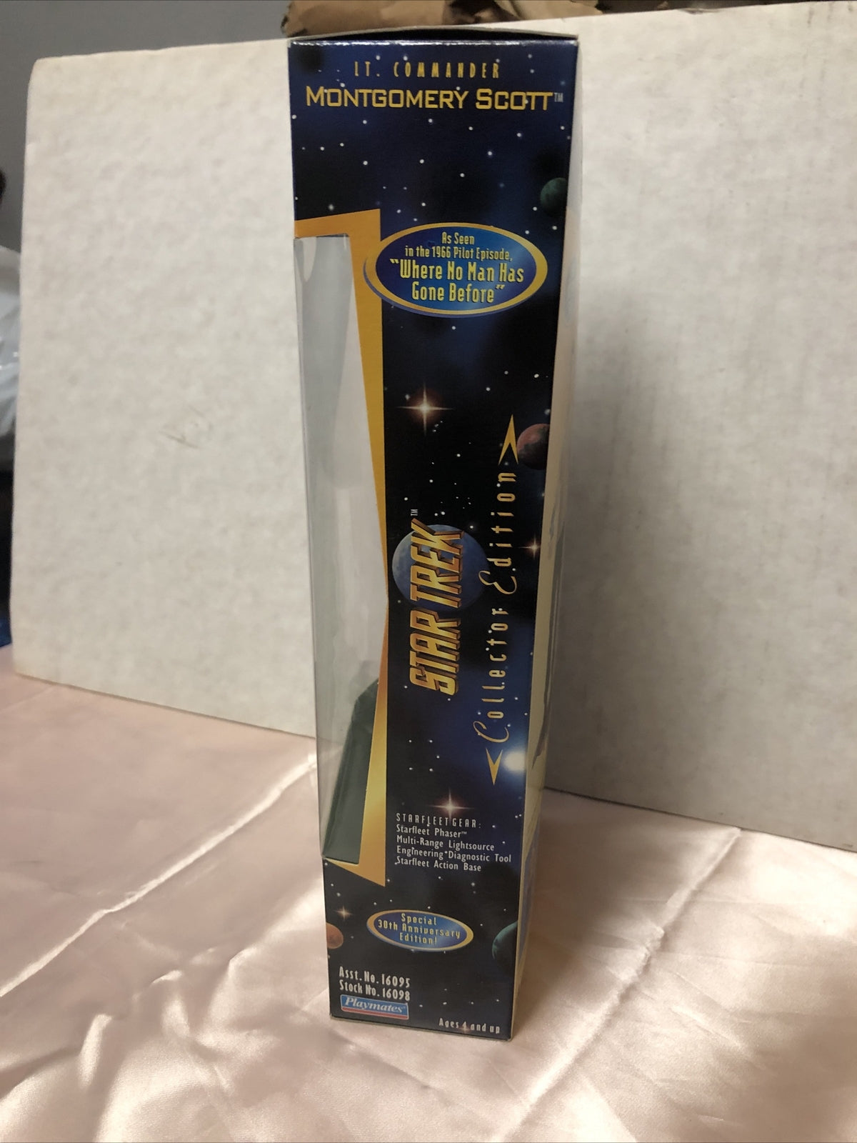 Playmates Star Trek Collectors Edition Lt. Commander Montgomery Scott4