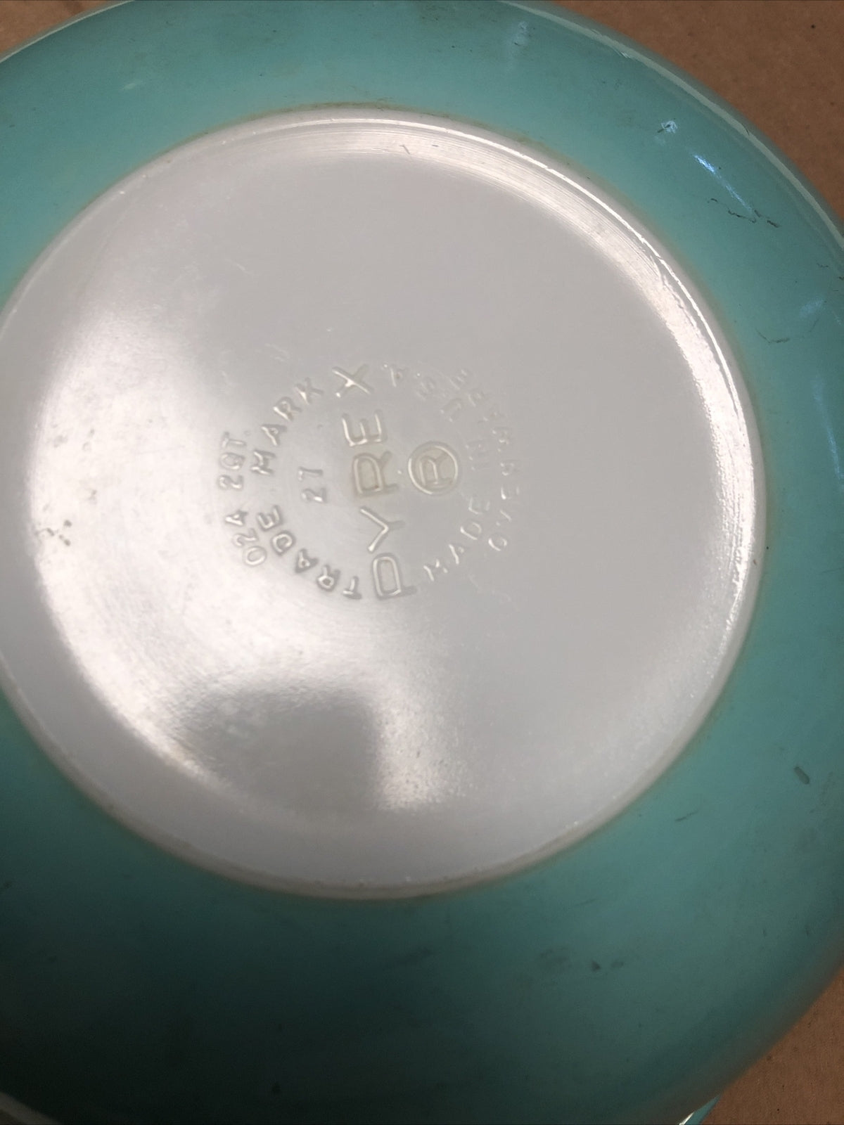 Vintage 1960’s Pyrex Turquoise Casserole Dish 024 2QT6