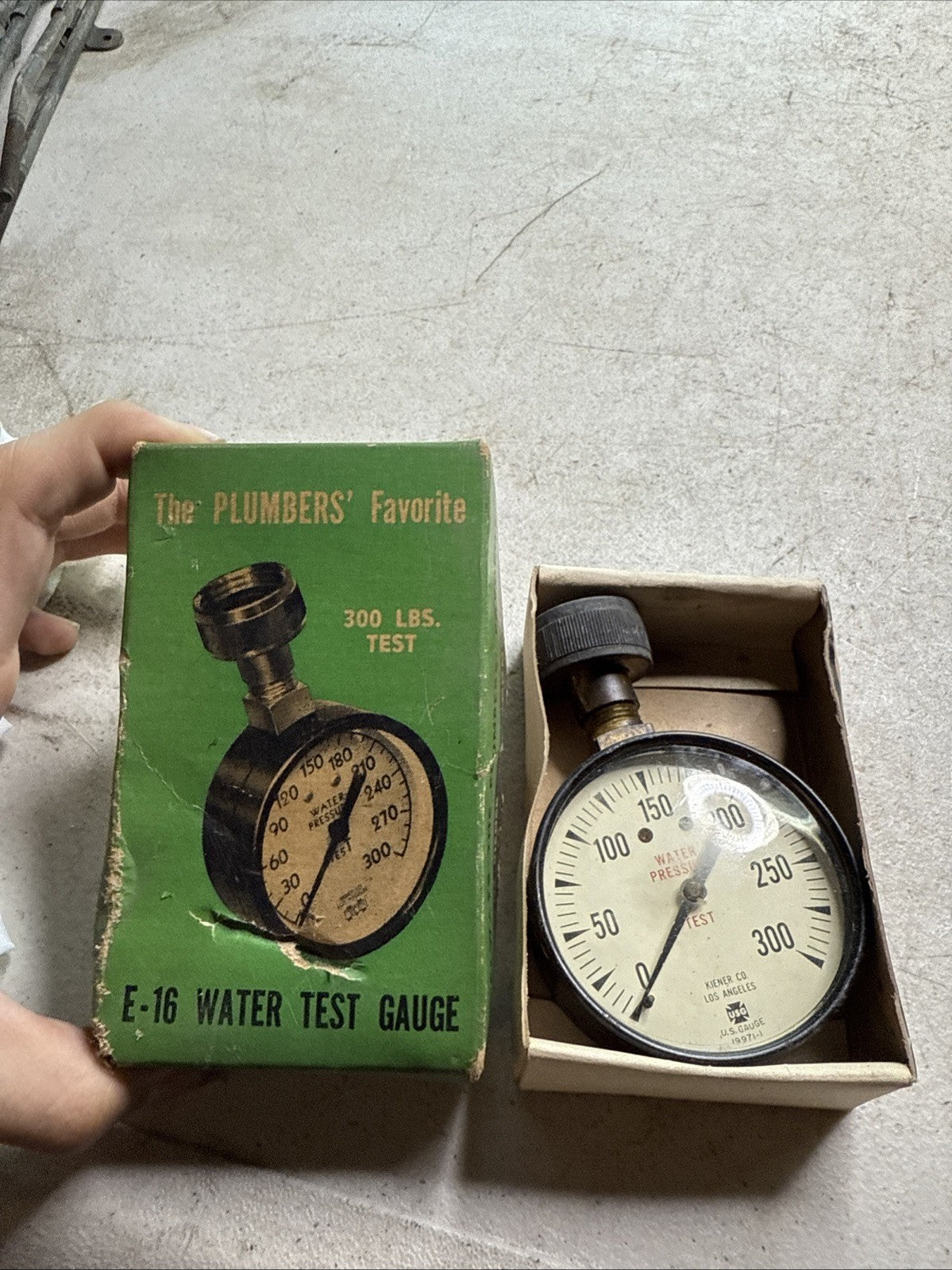 Vintage E-16 0-300 Lbs. Water Test Gauge By The Kiener Company New In Box.0