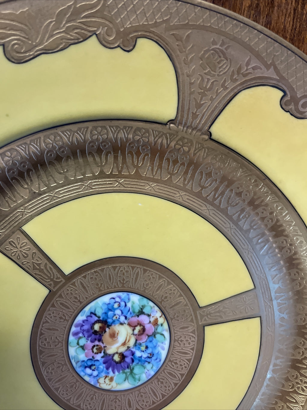 Thomas Bavaria 10 3/4" Floral Bouquet Cabinet Dinner Plate Germany gold gilt2