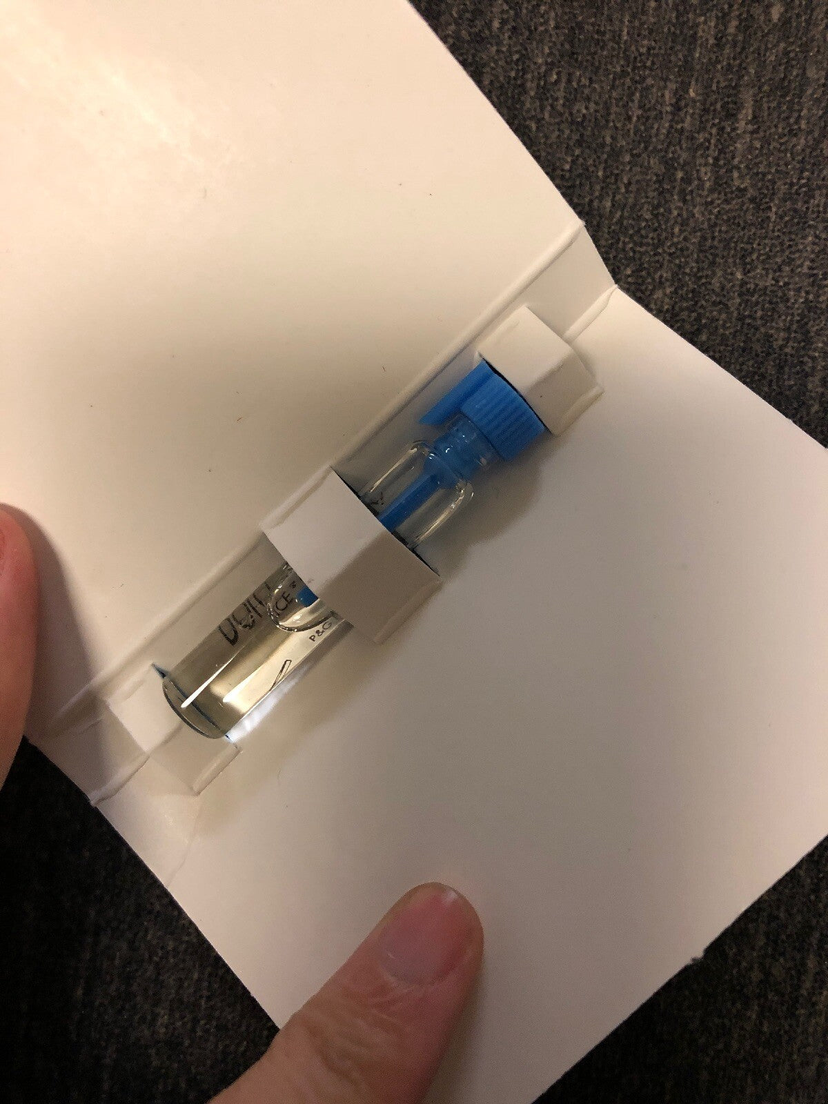 Dolce & Gabbana Light Blue Eau De Toilette 0.05 oz Sample2