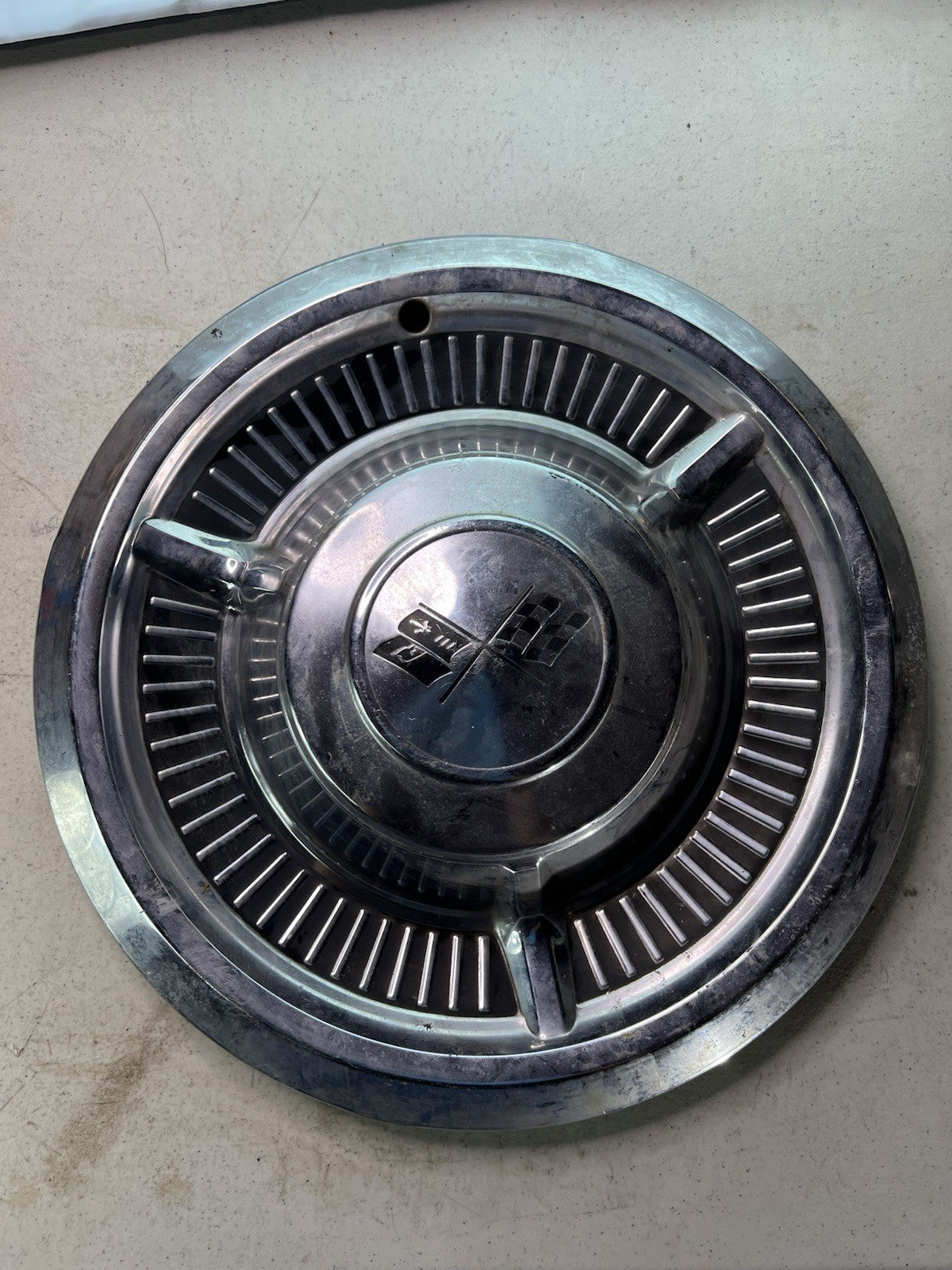 Vintage 14″ Chevrolet Crossed Flags Hubcap — Impala/Biscayne-Corvette Style0