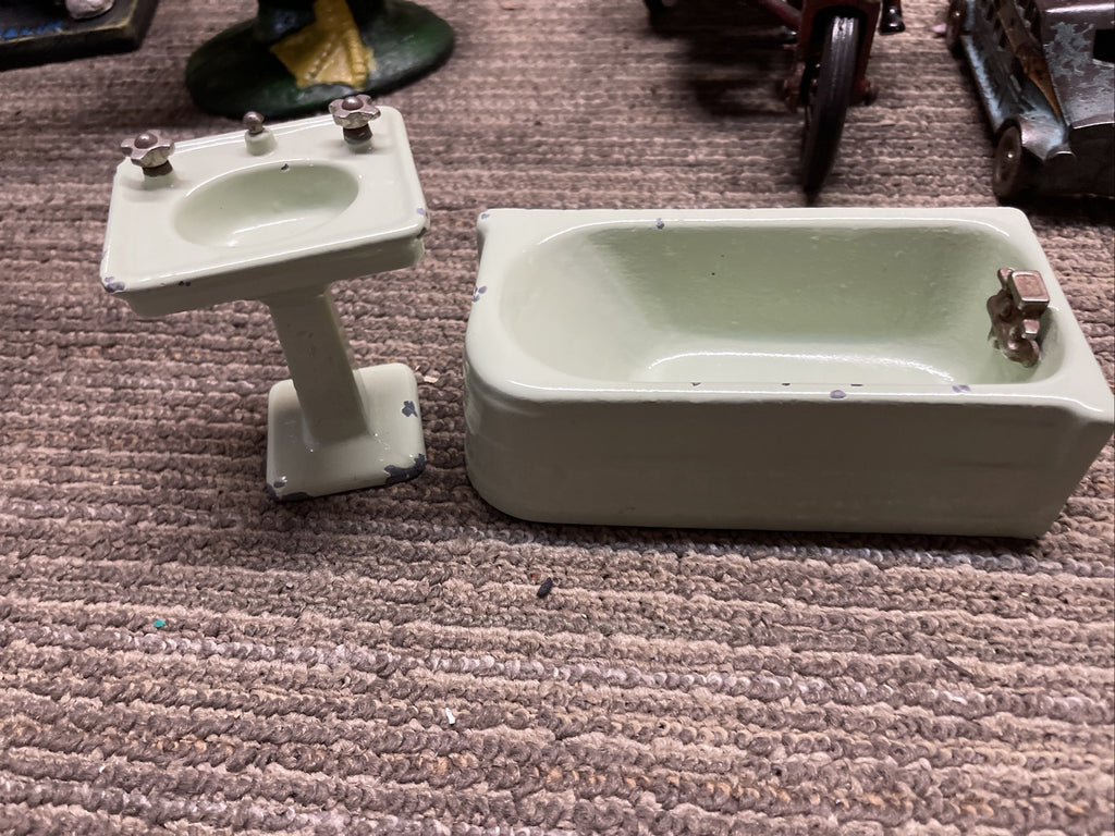 Antique Arcade Crane Cast Iron Toy Doll Size Bathroom Sink And Tub Lot Set0