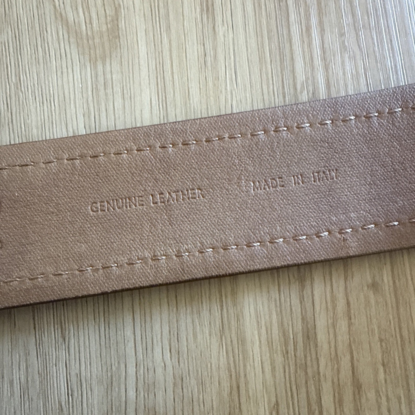 RED Saks Fifth Avenue Leather Belt Size 40 Classic Casual Designer Made In Italy4