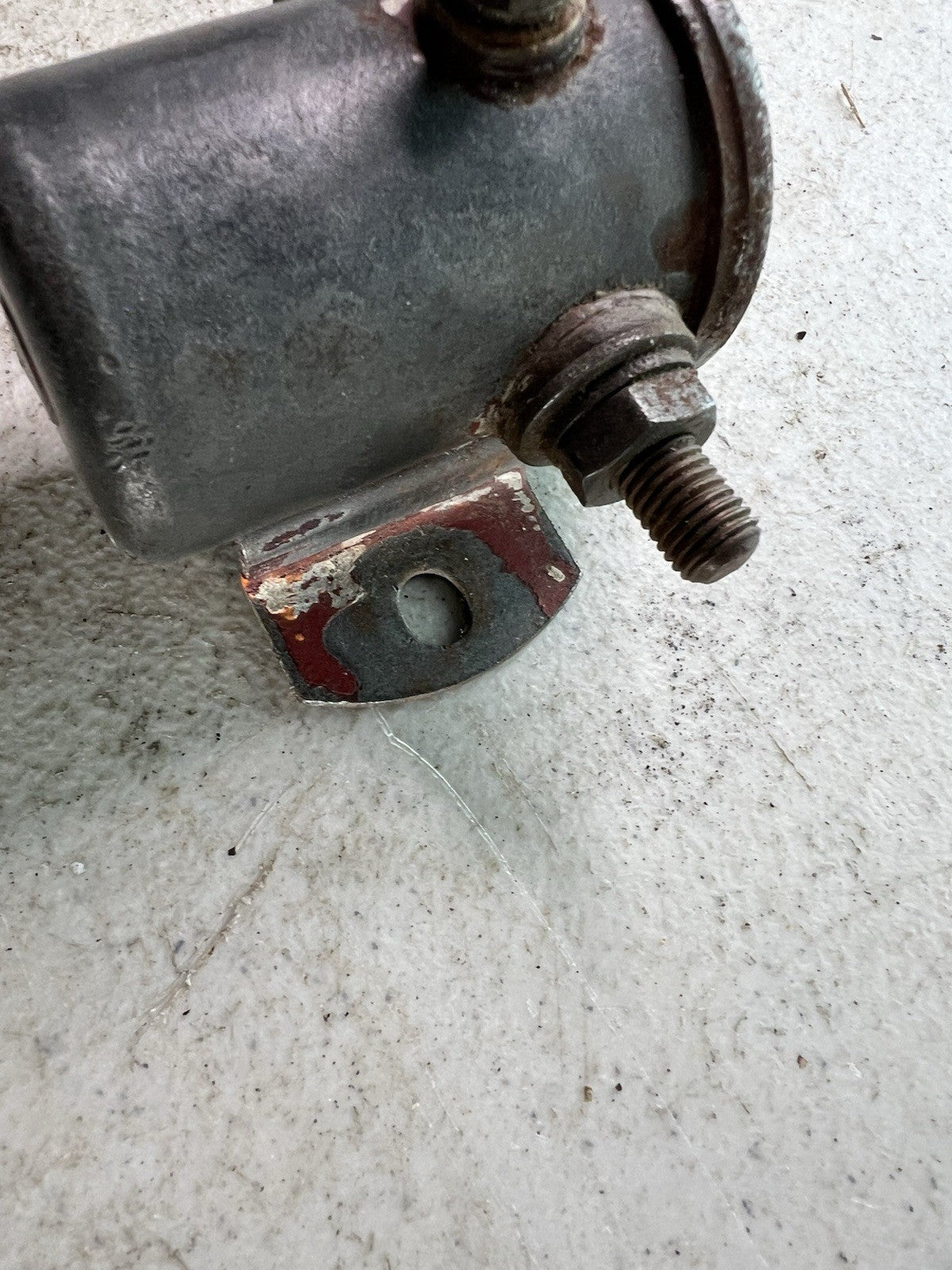 Vintage Heavy-Duty Battery Terminal Solenoid Relay Switch3