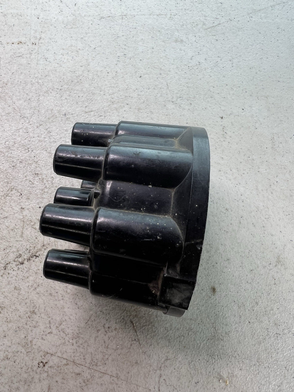 Vintage Lazorlite L12-7345 Distributor Cap – 8 Cylinder4