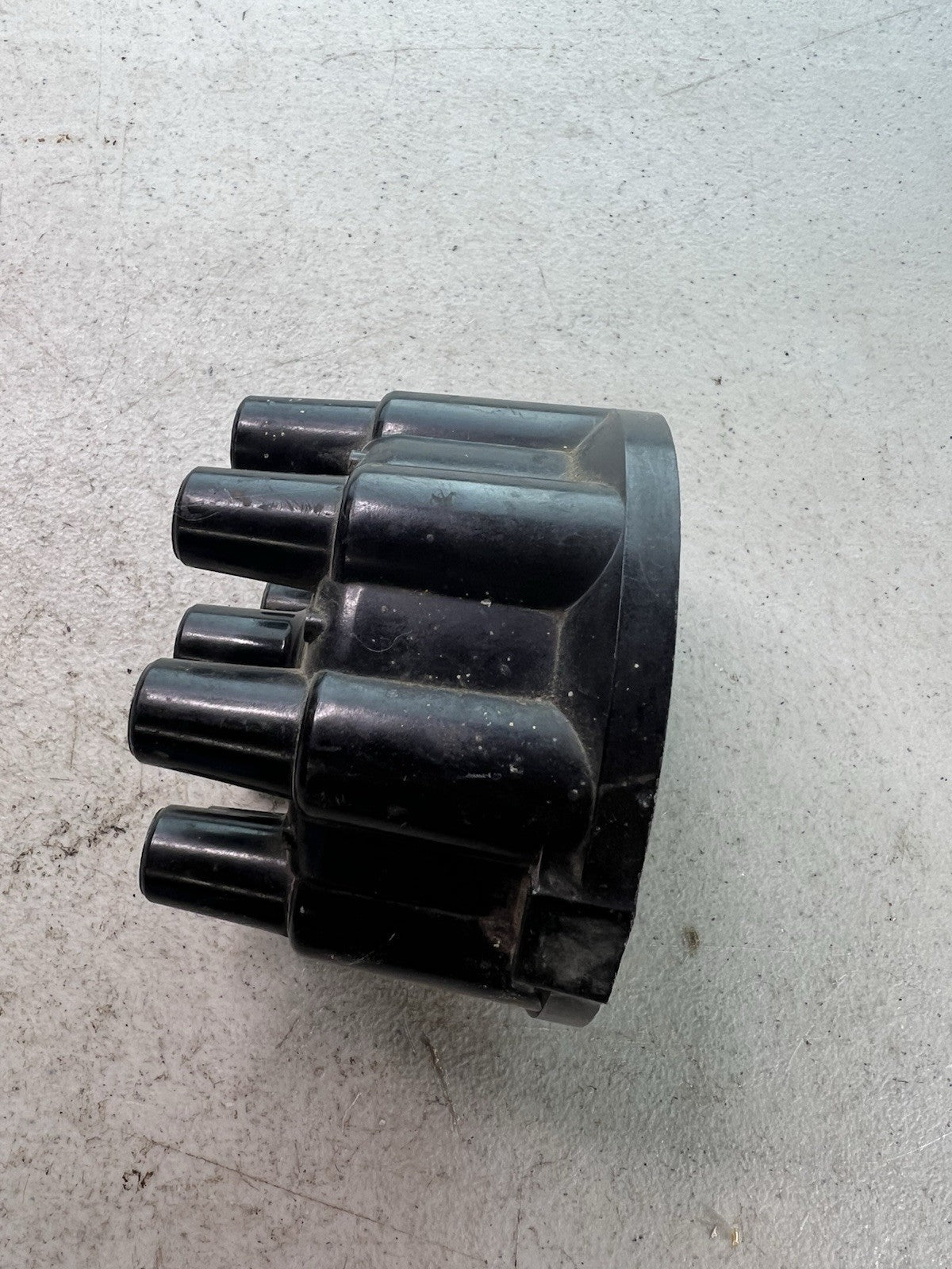 Vintage Lazorlite L12-7345 Distributor Cap – 8 Cylinder4