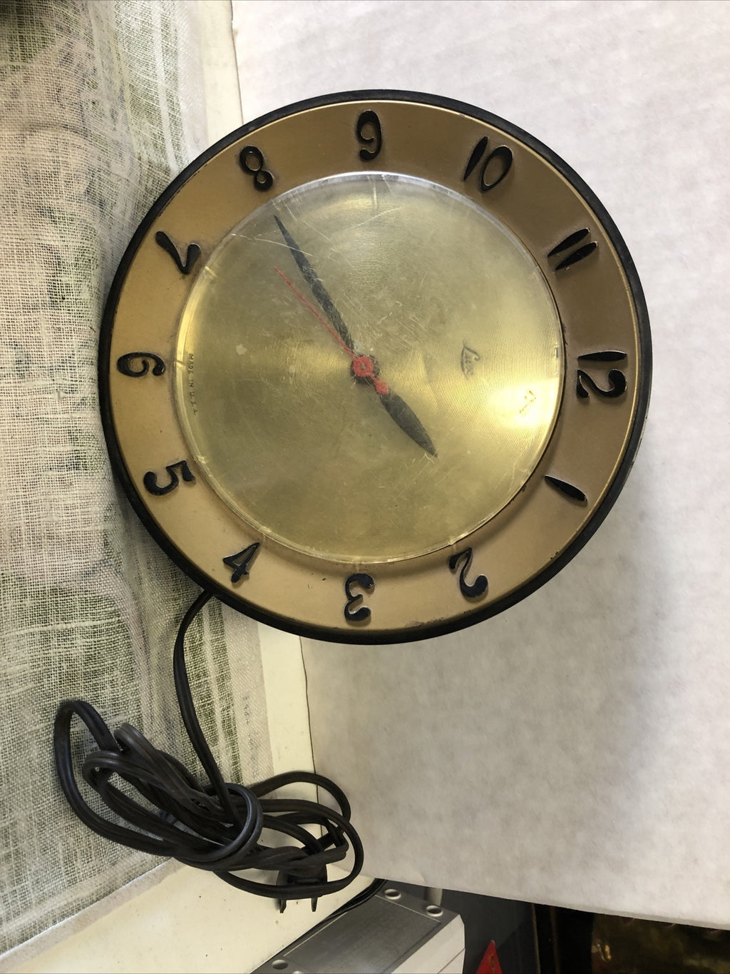 Vintage Lux Clock Wall Hang Electric Clock Not Running0
