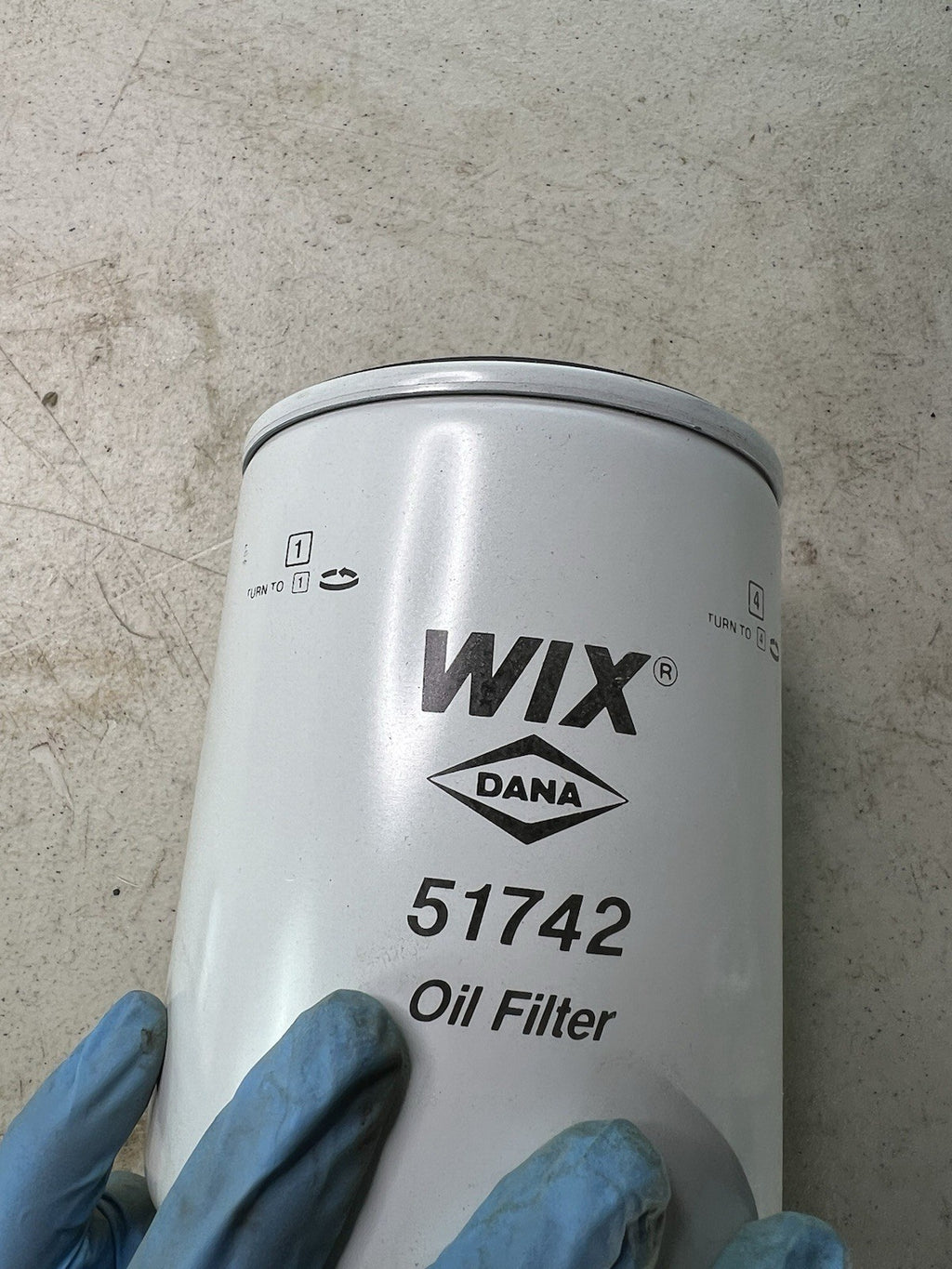 WIX Engine Oil Filter 517421