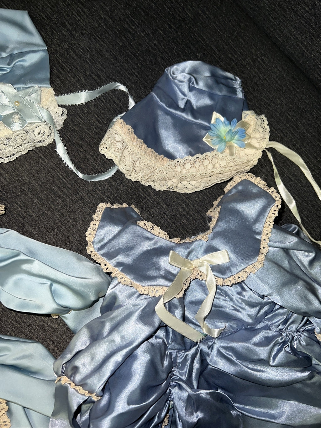 Two Vinrage Doll Outfits Blue Dresses with Matching Hats Handmade 4
