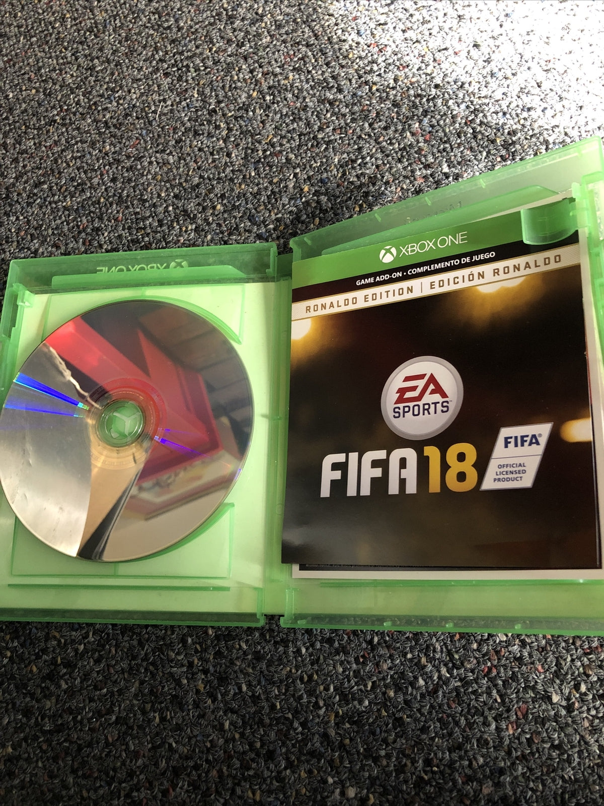FIFA 18: Ronaldo Edition (Microsoft Xbox One, 2017)2
