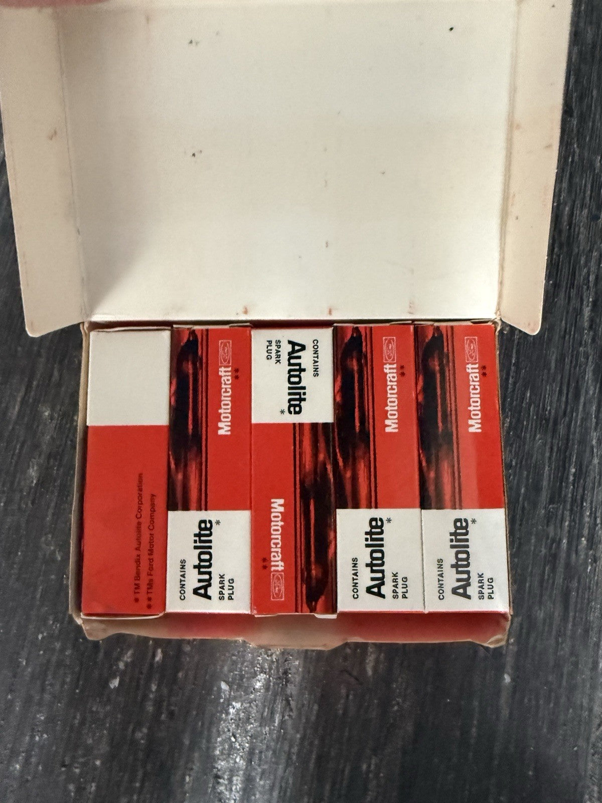 Full Unopened Box 10 NOS Motorcraft Autolite ARF42 Spark Plugs2