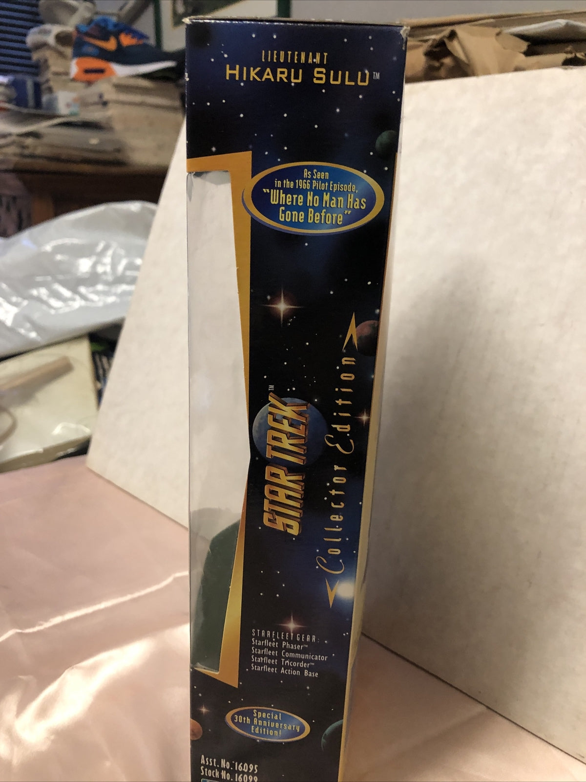 Playmates 1996 Star Trek Collector Edition Hikaru Sulu3