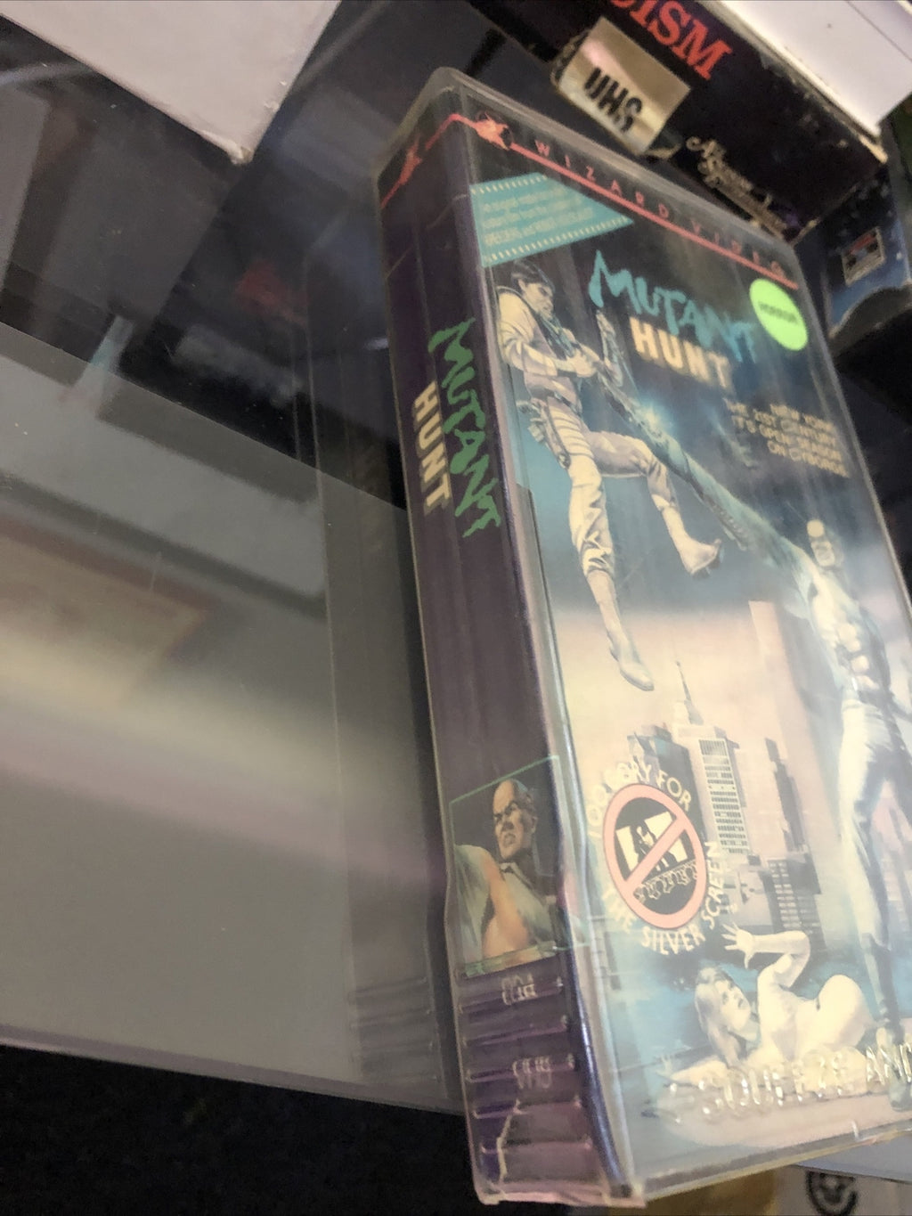 RARE MUTANT HUNT 1987 BETA BETAMAX  NOT VHS HORROR CULT WIZARD VIDEO CUTBOX1